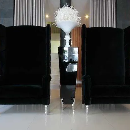 As Americas Hotel 4*